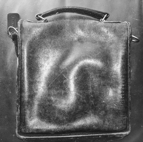 Coach mailman over the shoulder bag - Picture 3 of 3